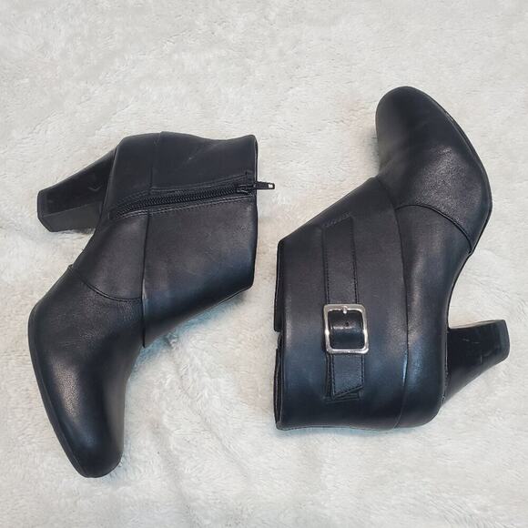 Clarks Black Leather Tige De Cuir Side Zipper Buckle Heeled Ankle Boots Shoe 8 M - Picture 1 of 12